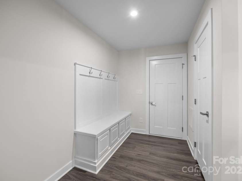 12710 ES Draper Drive, Huntersville, NC 28078.  MLS# CAR4245937, YatesRealty ID 25327. Drop zone off the kitchen, on the way to the garage