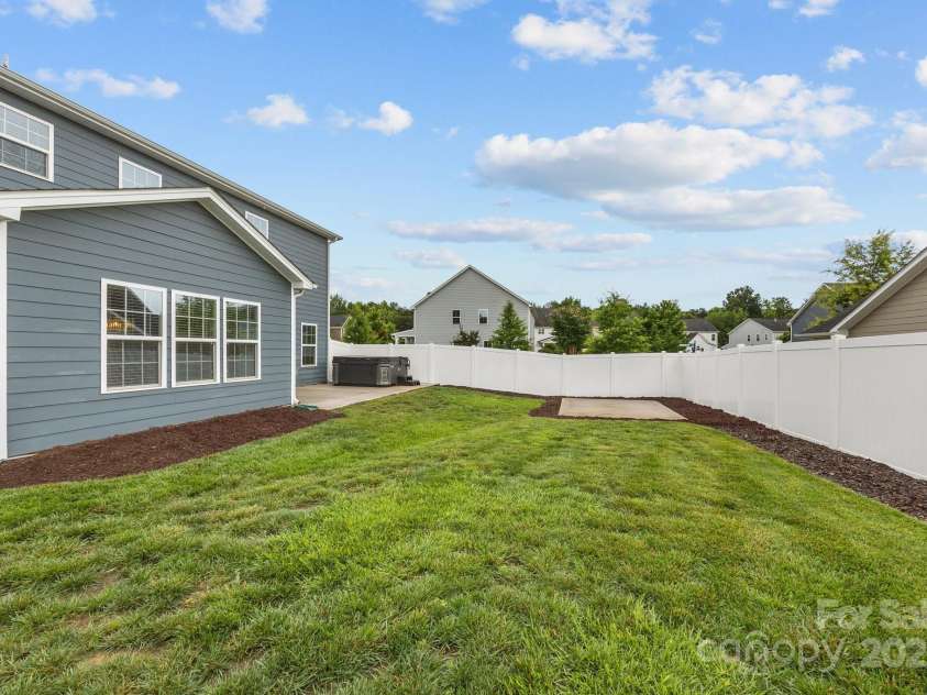 12710 ES Draper Drive, Huntersville, NC 28078.  MLS# CAR4245937, YatesRealty ID 25327. Plenty of space to enjoy