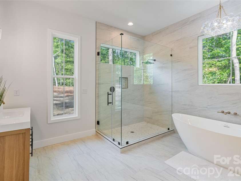 460 Riddle Mill Road, Clover, SC 29710.  MLS# CAR4378349, YatesRealty ID 25328. 
