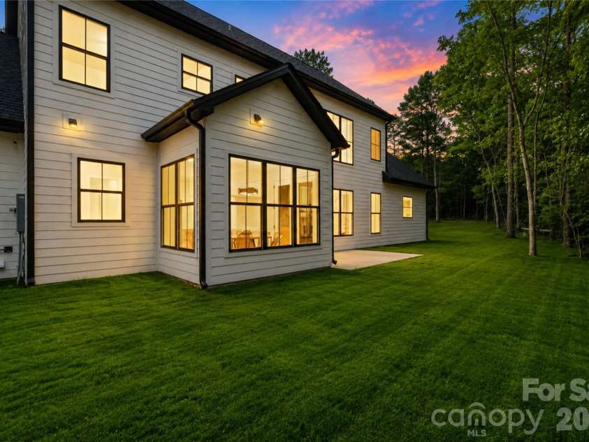460 Riddle Mill Road, Clover, SC 29710.  MLS# CAR4378349, YatesRealty ID 25328. 