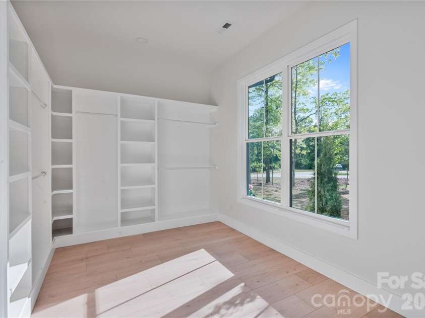 460 Riddle Mill Road, Clover, SC 29710.  MLS# CAR4378349, YatesRealty ID 25328. Primary closet