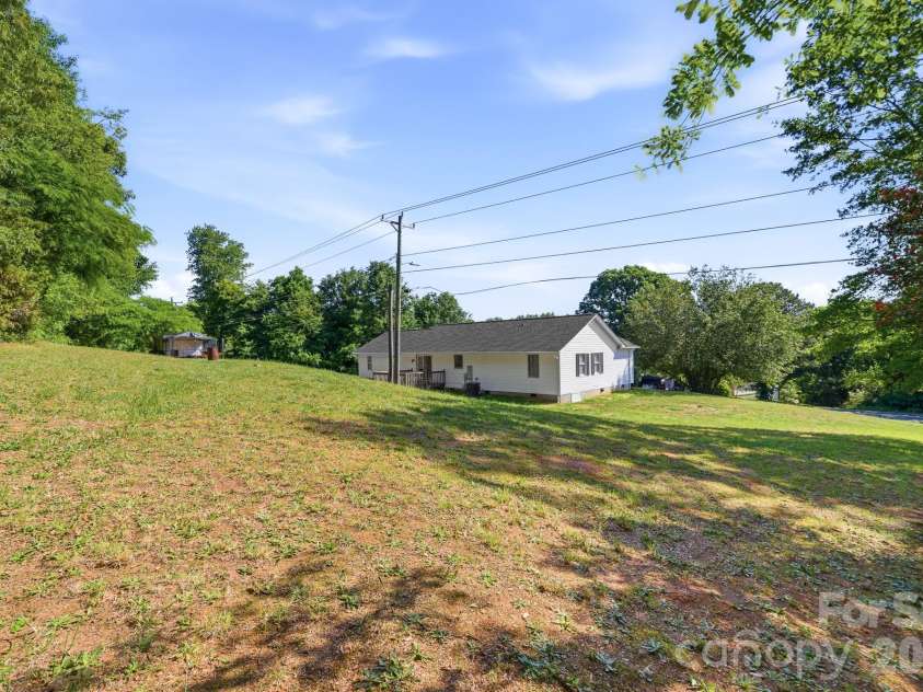 248 Jack Mckinney Road, Forest City, NC 28043.  MLS# CAR4381198, YatesRealty ID 25331. 