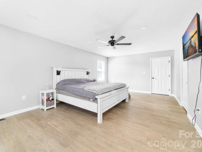 248 Jack Mckinney Road, Forest City, NC 28043.  MLS# CAR4381198, YatesRealty ID 25331. 