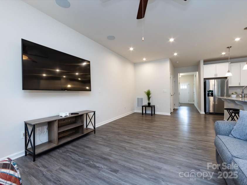 403 Park Meadows Drive, Matthews, NC 28104.  MLS# CAR4263302, YatesRealty ID 25331. Family Room and Dining table area