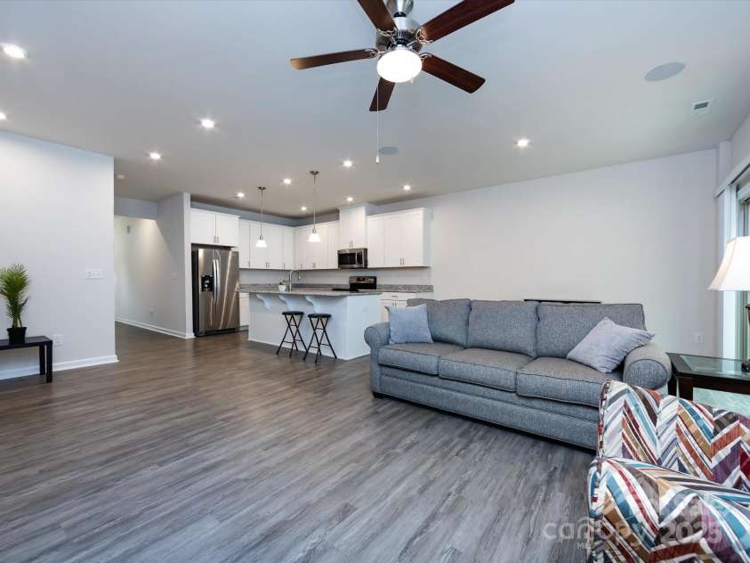 403 Park Meadows Drive, Matthews, NC 28104.  MLS# CAR4263302, YatesRealty ID 25331. View of Kitchen from family Room