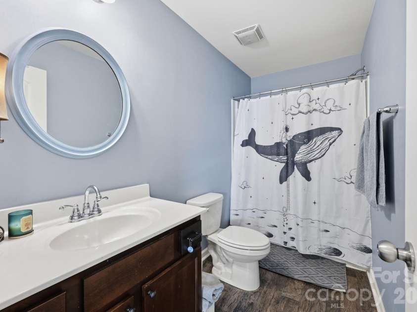 517 Falls Lane, Kannapolis, NC 28081.  MLS# CAR4383650, YatesRealty ID 25332. 