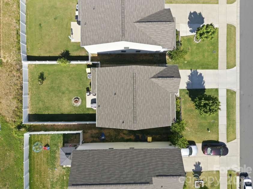 517 Falls Lane, Kannapolis, NC 28081.  MLS# CAR4383650, YatesRealty ID 25332. 