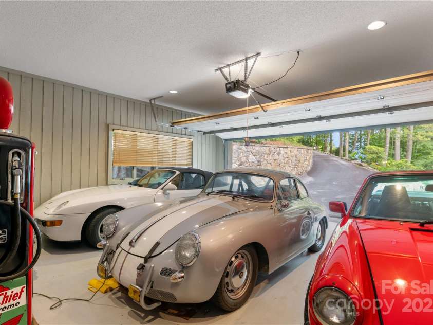 56 The Rapids Road, Sapphire, NC 28774.  MLS# CAR4273720, YatesRealty ID 25333. Garage