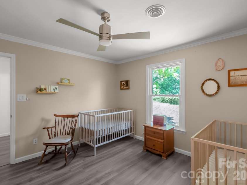 6070 Ferncliff Drive, Concord, NC 28027.  MLS# CAR4371850, YatesRealty ID 25333. 