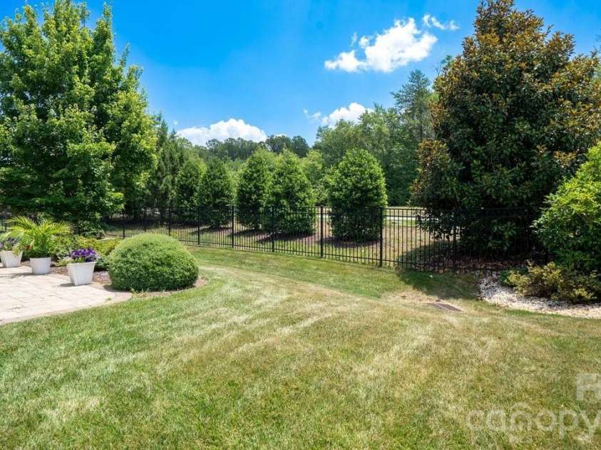 261 Stone Mountain Way, Denver, NC 28037.  MLS# CAR4398786, YatesRealty ID 25334. 