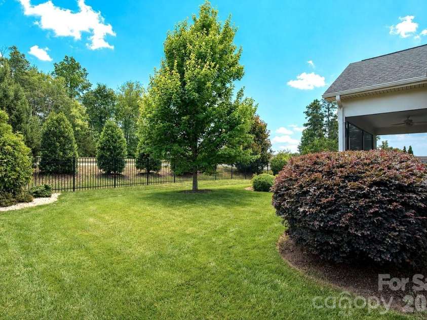 261 Stone Mountain Way, Denver, NC 28037.  MLS# CAR4398786, YatesRealty ID 25334. 