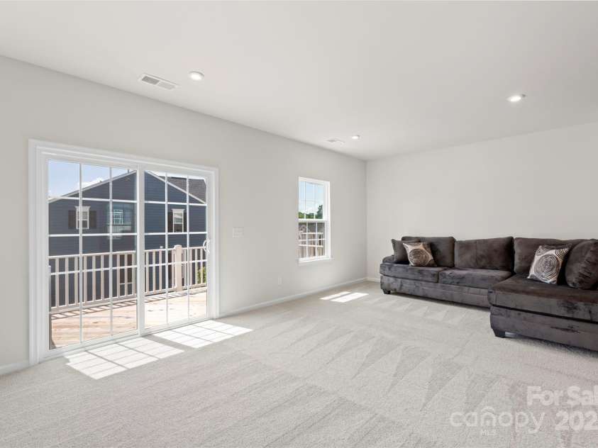 408 Moondance Drive, Gastonia, NC 28054.  MLS# CAR4241126, YatesRealty ID 25334. 