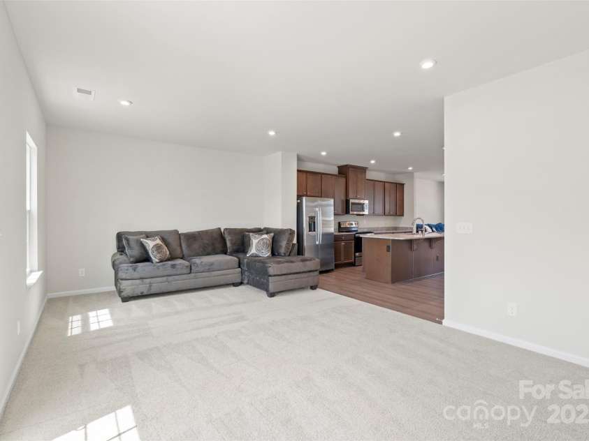 408 Moondance Drive, Gastonia, NC 28054.  MLS# CAR4241126, YatesRealty ID 25334. 