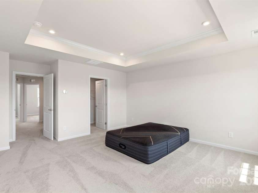 408 Moondance Drive, Gastonia, NC 28054.  MLS# CAR4241126, YatesRealty ID 25334. 