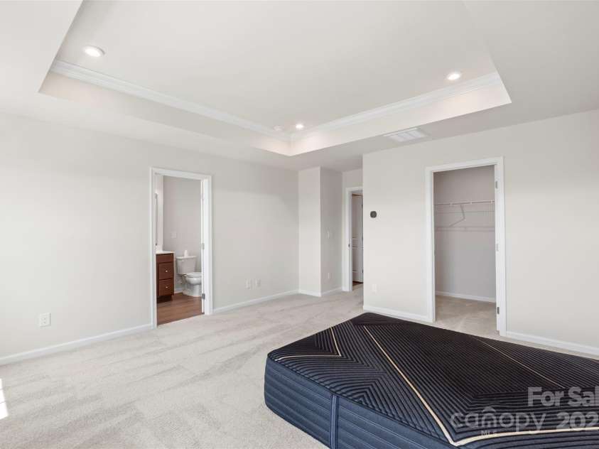 408 Moondance Drive, Gastonia, NC 28054.  MLS# CAR4241126, YatesRealty ID 25334. 