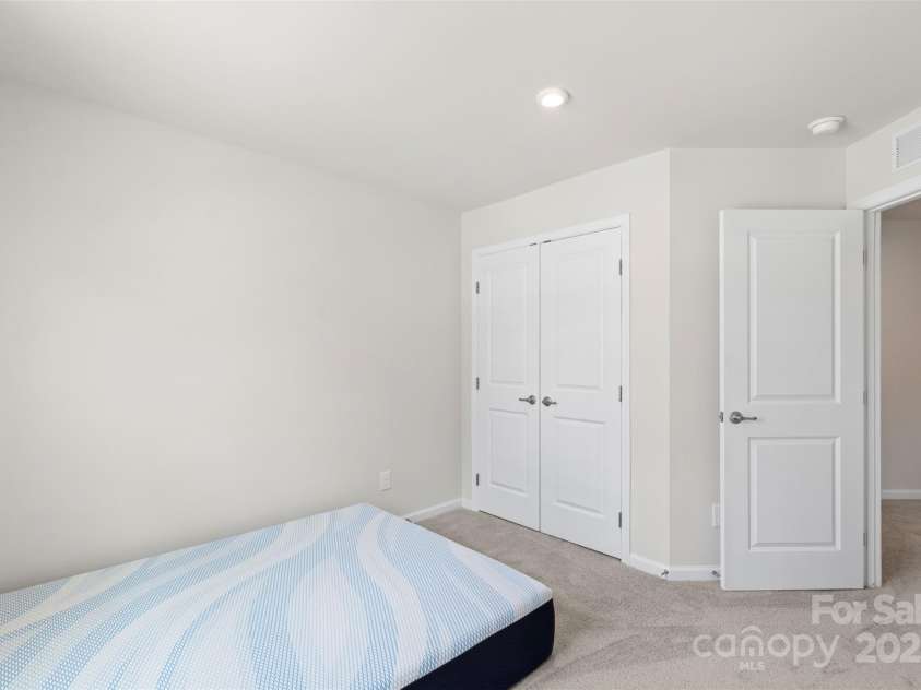 408 Moondance Drive, Gastonia, NC 28054.  MLS# CAR4241126, YatesRealty ID 25334. 