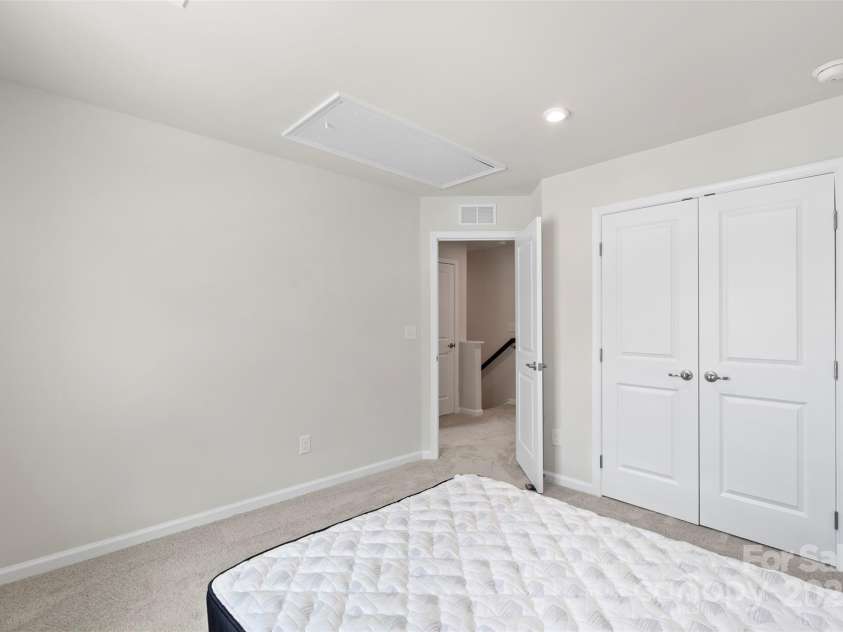 408 Moondance Drive, Gastonia, NC 28054.  MLS# CAR4241126, YatesRealty ID 25334. 