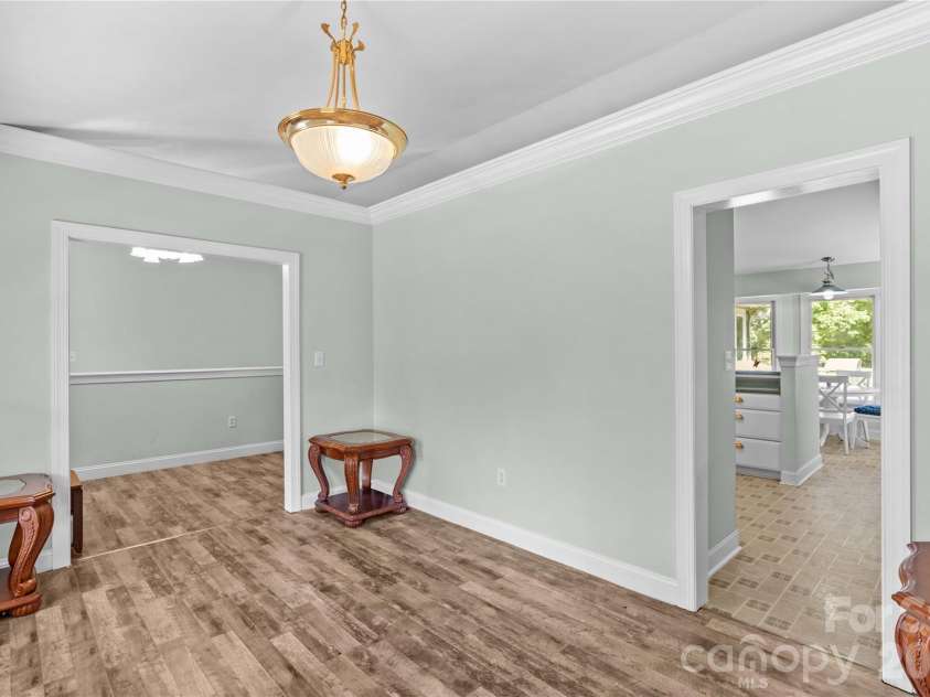 711 Spring Pointe Drive, Stony Point, NC 28678.  MLS# CAR4385300, YatesRealty ID 25335. 