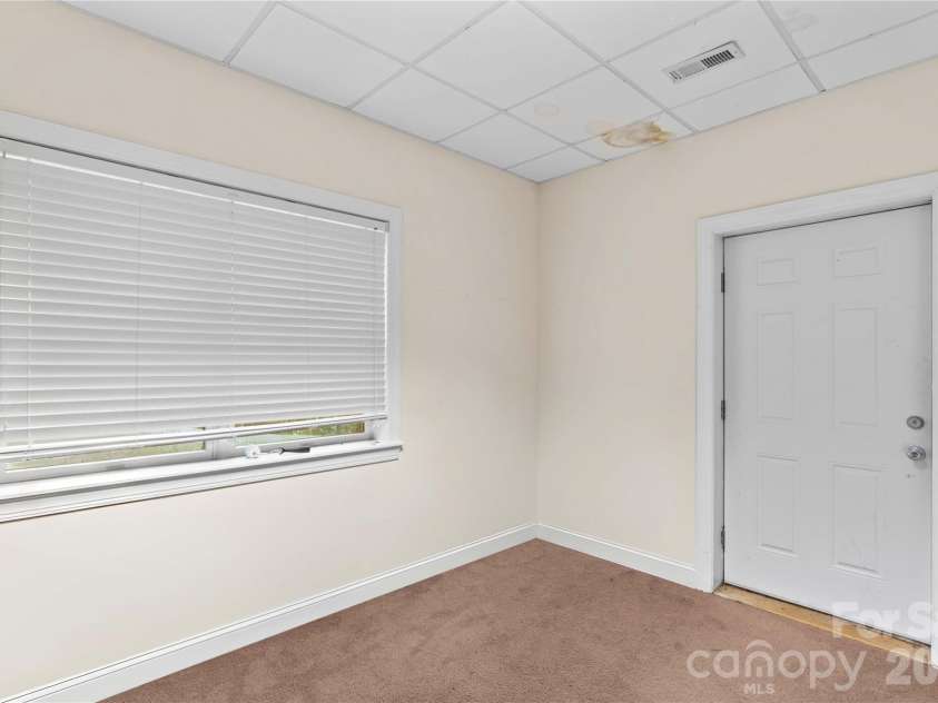 711 Spring Pointe Drive, Stony Point, NC 28678.  MLS# CAR4385300, YatesRealty ID 25335. 