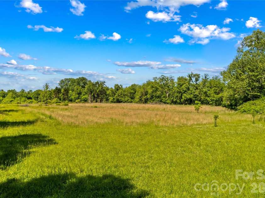 711 Spring Pointe Drive, Stony Point, NC 28678.  MLS# CAR4385300, YatesRealty ID 25335. 