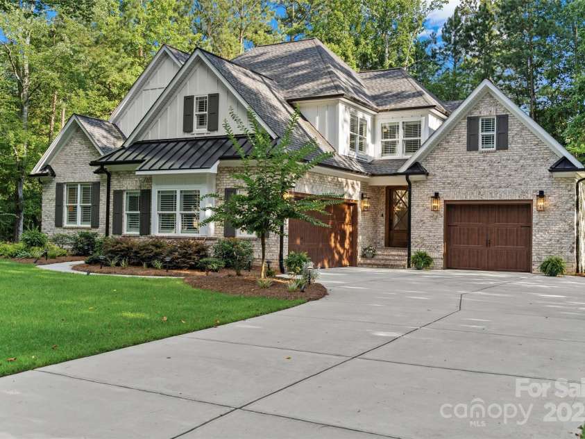 1381 Ridgewood Drive, Rock Hill, SC 29732.  MLS# CAR4278160, YatesRealty ID 25336. 