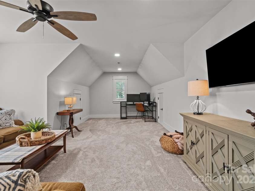 1381 Ridgewood Drive, Rock Hill, SC 29732.  MLS# CAR4278160, YatesRealty ID 25336. 