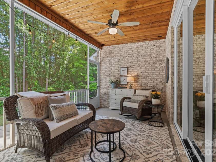 1381 Ridgewood Drive, Rock Hill, SC 29732.  MLS# CAR4278160, YatesRealty ID 25336. 
