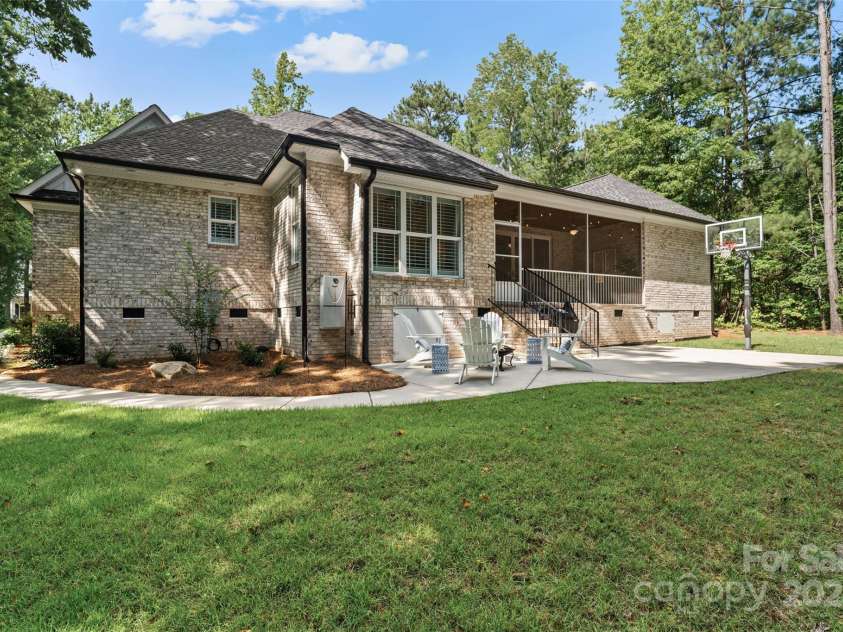 1381 Ridgewood Drive, Rock Hill, SC 29732.  MLS# CAR4278160, YatesRealty ID 25336. 