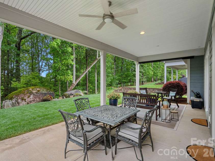 7130 Hanging Rock Court, Denver, NC 28037.  MLS# CAR4375990, YatesRealty ID 25336. 