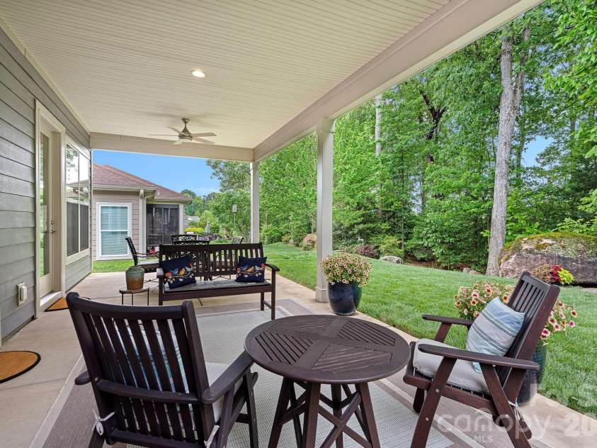 7130 Hanging Rock Court, Denver, NC 28037.  MLS# CAR4375990, YatesRealty ID 25336. 