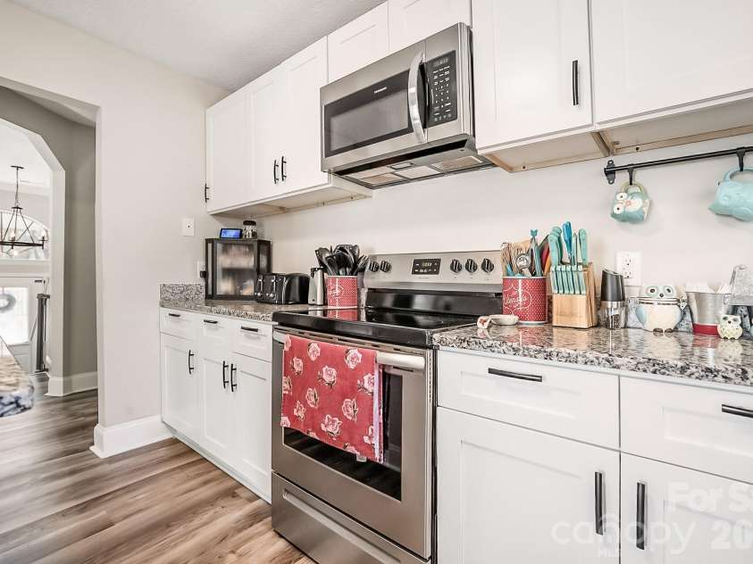 167 Main Street, Richburg, SC 29729.  MLS# CAR4344470, YatesRealty ID 25337. KITCHEN