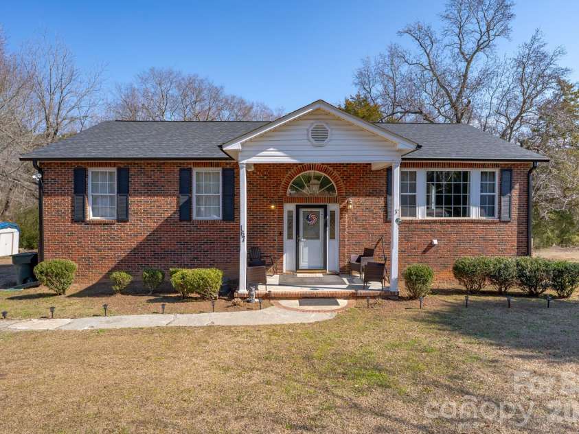 167 Main Street, Richburg, SC 29729.  MLS# CAR4344470, YatesRealty ID 25337. WELCOME HOME