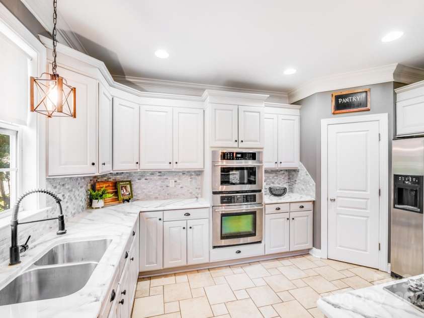 4525 Chestwood Court, Rock Hill, SC 29732.  MLS# CAR4278464, YatesRealty ID 25337. 
