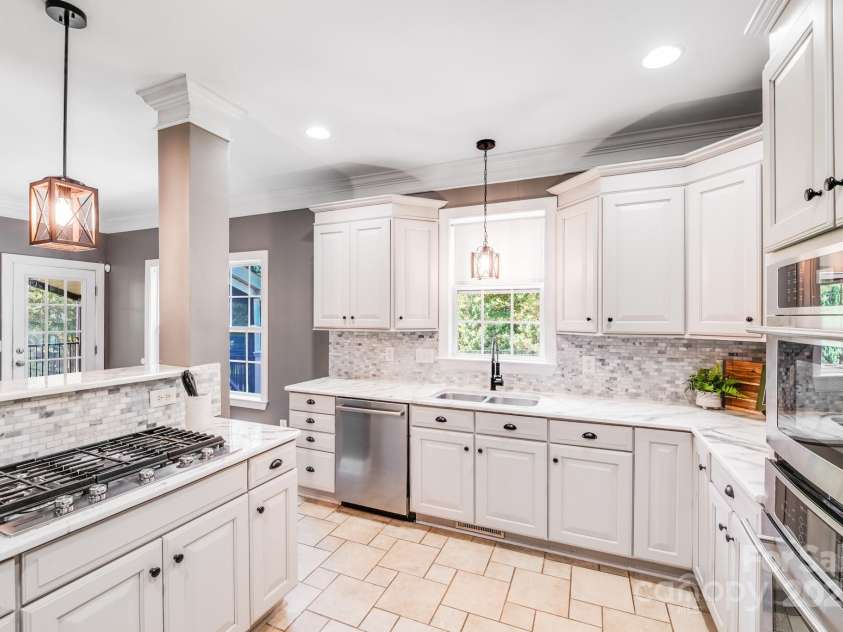 4525 Chestwood Court, Rock Hill, SC 29732.  MLS# CAR4278464, YatesRealty ID 25337. 