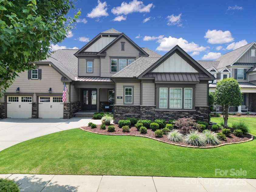 325 Newington Court, Fort Mill, SC 29715.  MLS# CAR4278377, YatesRealty ID 25338. 