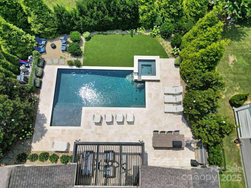 325 Newington Court, Fort Mill, SC 29715.  MLS# CAR4278377, YatesRealty ID 25338. 