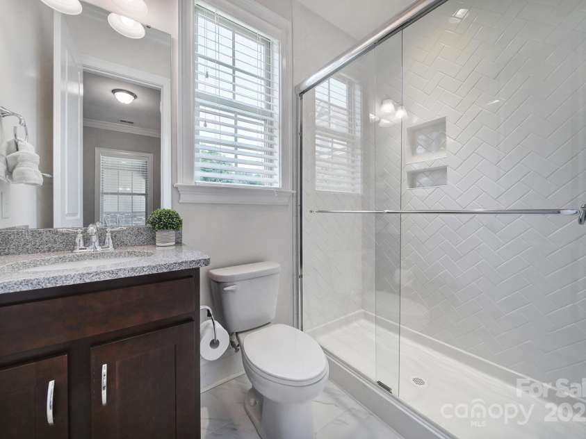 325 Newington Court, Fort Mill, SC 29715.  MLS# CAR4278377, YatesRealty ID 25338. 