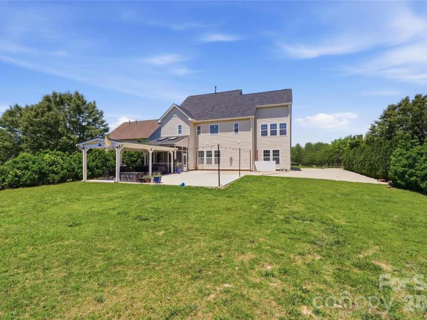 7405 Spice Bush Court, Waxhaw, NC 28173.  MLS# CAR4376349, YatesRealty ID 25338. 