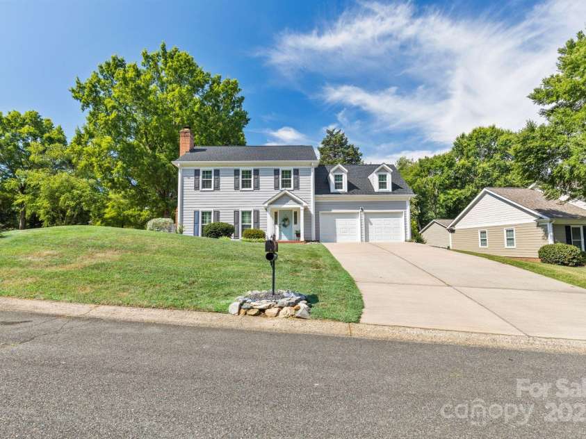 2838 Candleberry Court, Charlotte, NC 28210.  MLS# CAR4276832, YatesRealty ID 25339. 