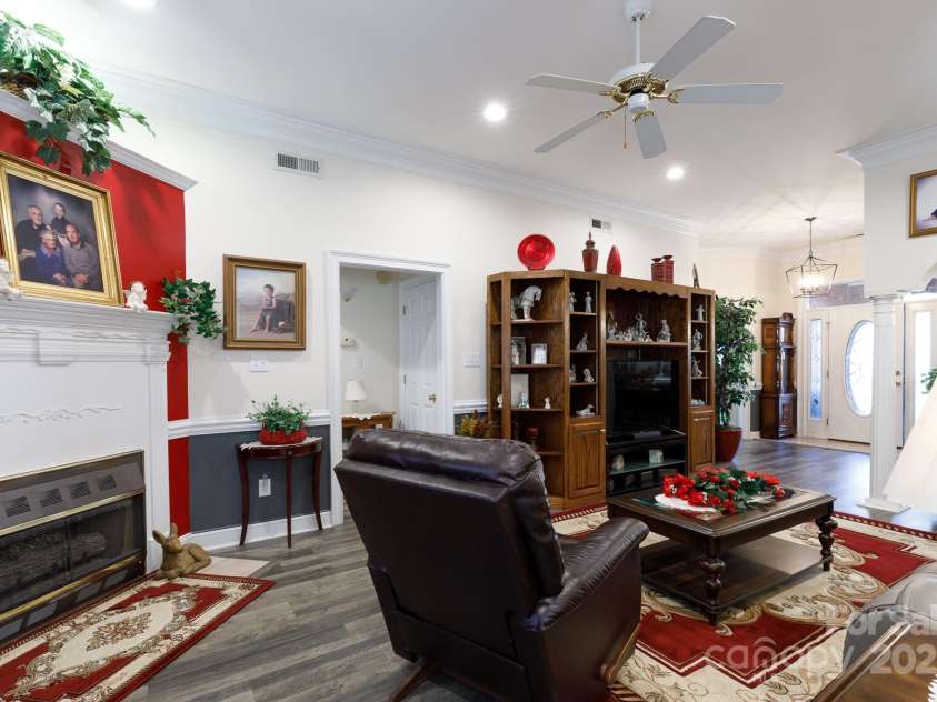 2163 Purple Martin Drive, Rock Hill, SC 29732.  MLS# CAR4323280, YatesRealty ID 2534. 