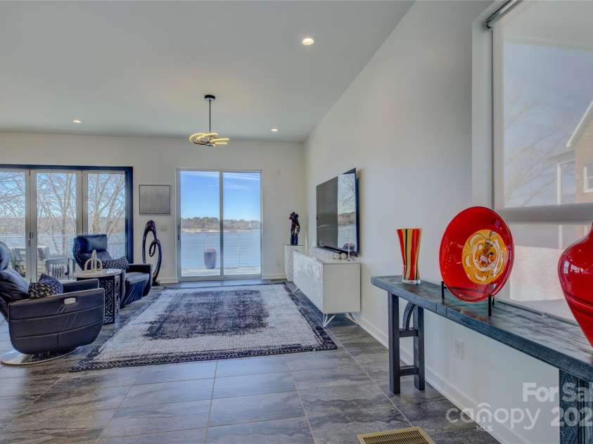 7111 Anchorage Lane, Tega Cay, SC 29708.  MLS# CAR4224144, YatesRealty ID 2534. 