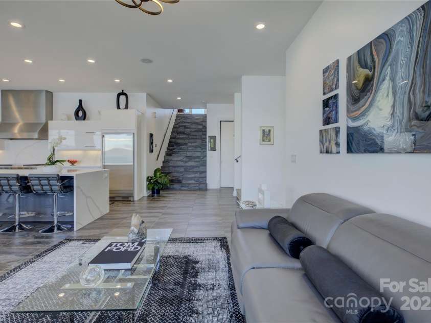 7111 Anchorage Lane, Tega Cay, SC 29708.  MLS# CAR4224144, YatesRealty ID 2534. 