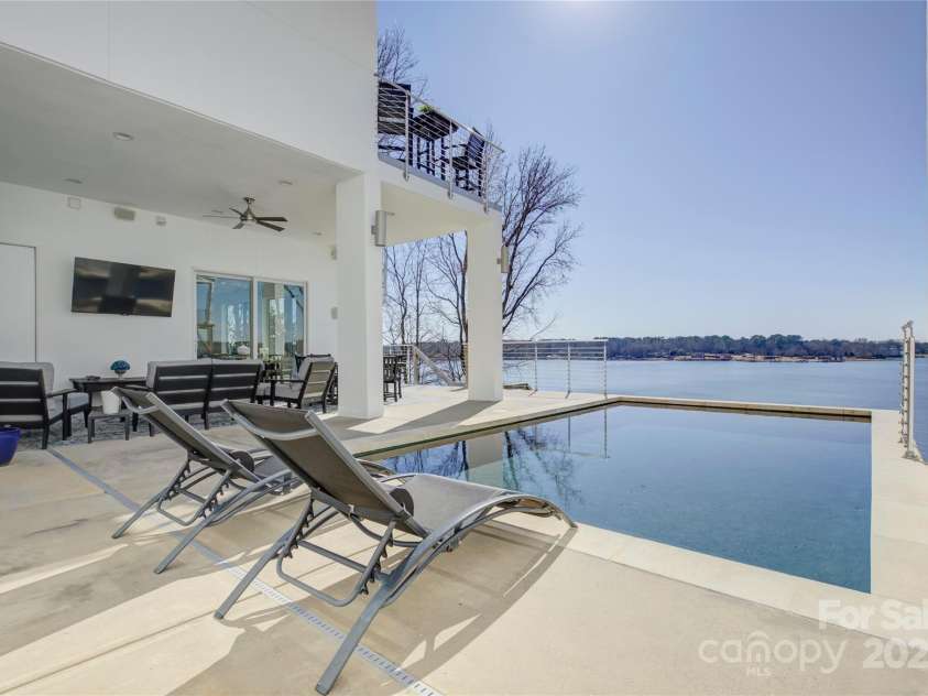 7111 Anchorage Lane, Tega Cay, SC 29708.  MLS# CAR4224144, YatesRealty ID 2534. 