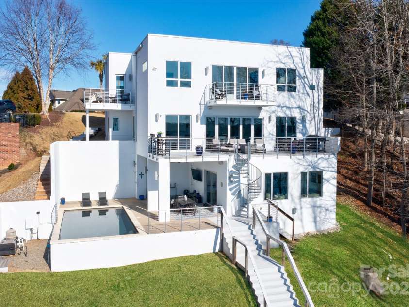 7111 Anchorage Lane, Tega Cay, SC 29708.  MLS# CAR4224144, YatesRealty ID 2534. 