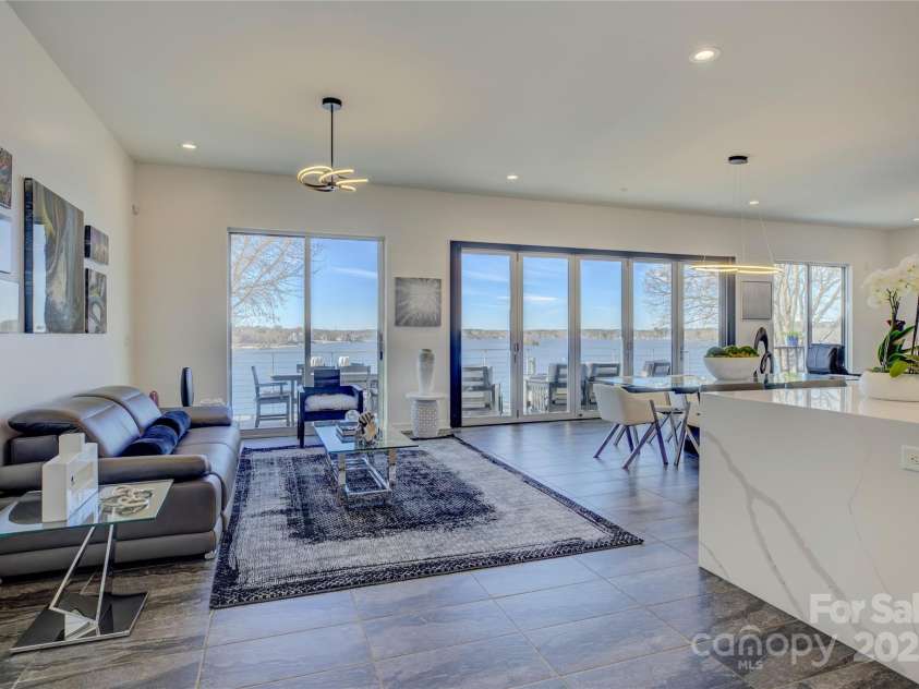 7111 Anchorage Lane, Tega Cay, SC 29708.  MLS# CAR4224144, YatesRealty ID 2534. Living room