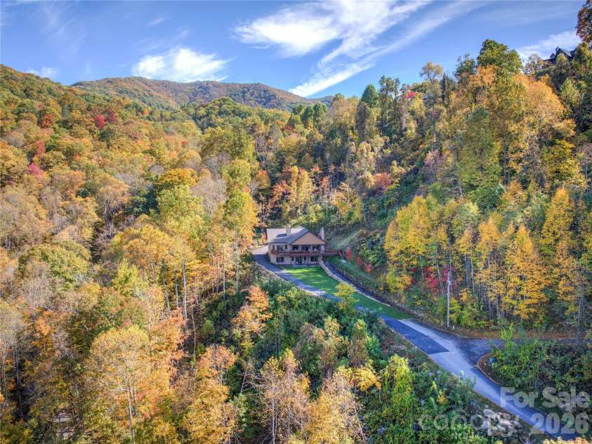 85 Fern Brook Drive, Waynesville, NC 28786.  MLS# CAR4385480, YatesRealty ID 2534. 