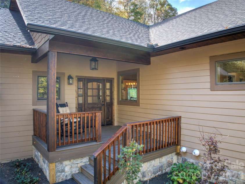 85 Fern Brook Drive, Waynesville, NC 28786.  MLS# CAR4385480, YatesRealty ID 2534. 