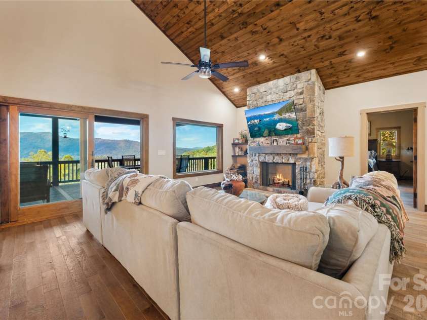 85 Fern Brook Drive, Waynesville, NC 28786.  MLS# CAR4385480, YatesRealty ID 2534. 