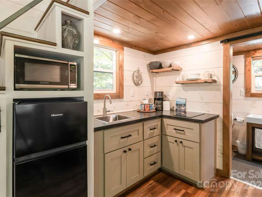 1037 Newberry Creek Road, Old Fort, NC 28762.  MLS# CAR4275241, YatesRealty ID 25340. 