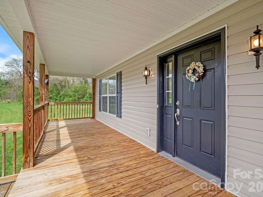 273 Green Acres Lane, Marshall, NC 28753.  MLS# CAR4367329, YatesRealty ID 25340. 
